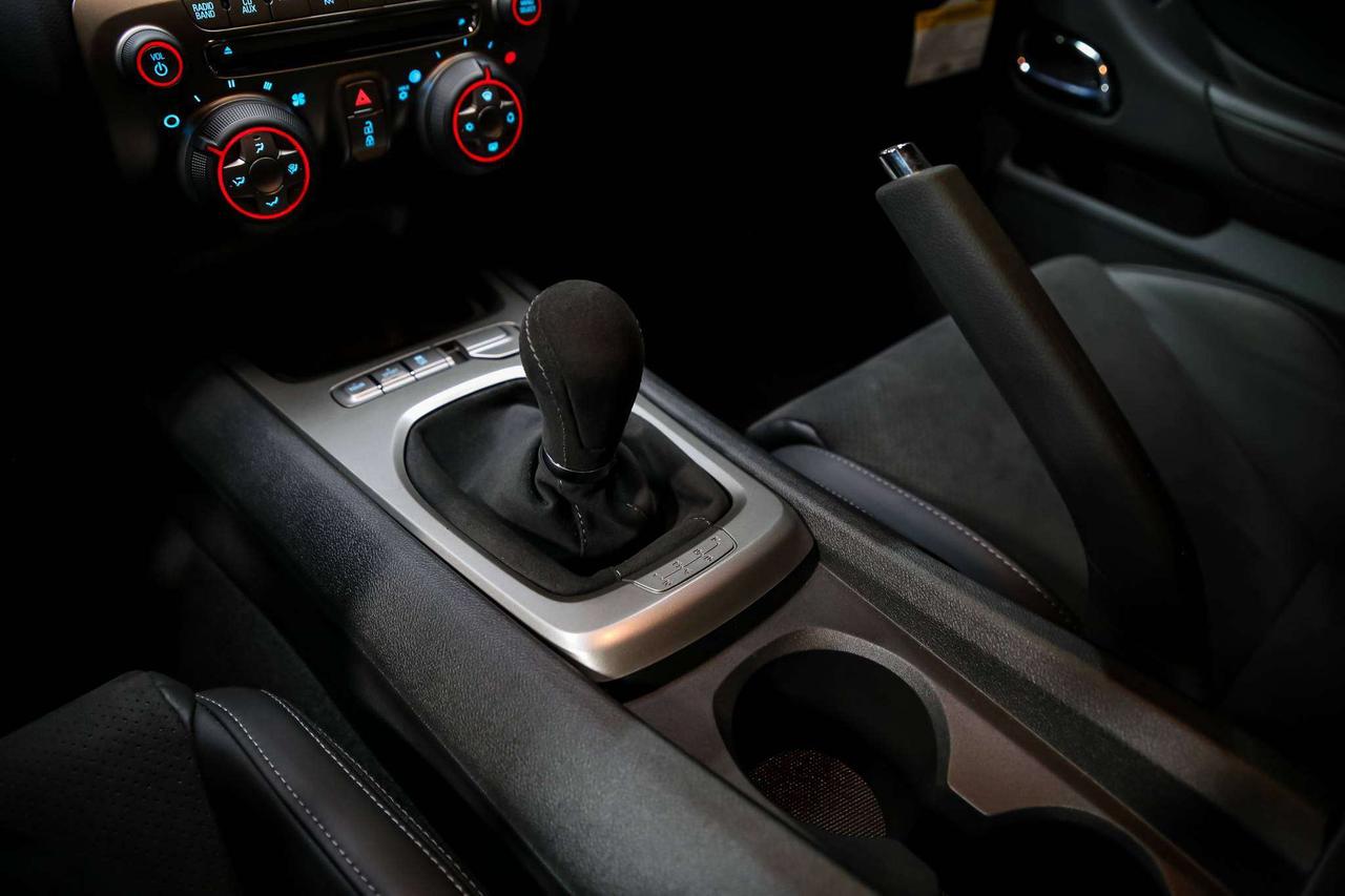 2014 Chevrolet Camaro Z-28 427 V8 7.0L 505HP CARBONCERAMIC RARE LOWKM Photo