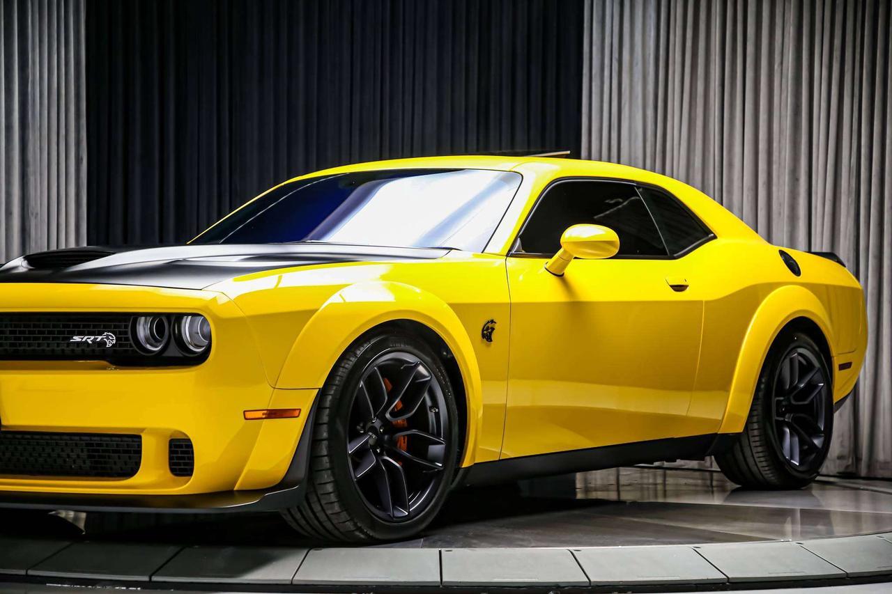 2018 Dodge Challenger SRT HELLCAT WIDEBODY 707HP  RARECOLOR ROOF Photo