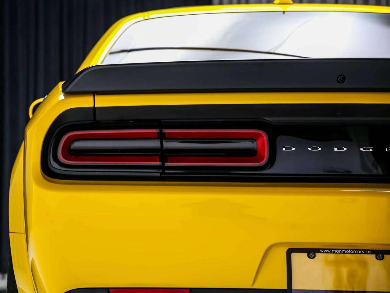 2018 Dodge Challenger SRT HELLCAT WIDEBODY 707HP  RARECOLOR ROOF Photo