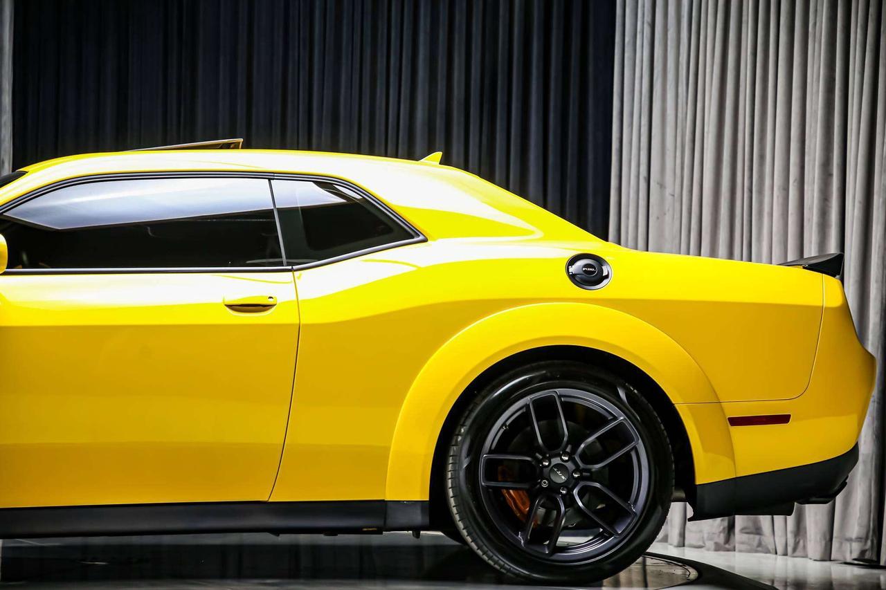 2018 Dodge Challenger SRT HELLCAT WIDEBODY 707HP  RARECOLOR ROOF Photo