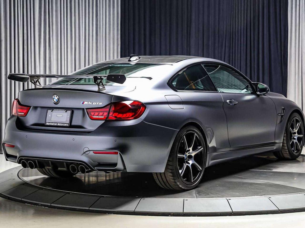 2016 BMW M4 GTS 493HP  CARBONWHEELS INDVPAINT RARE ALMOSTNEW Photo