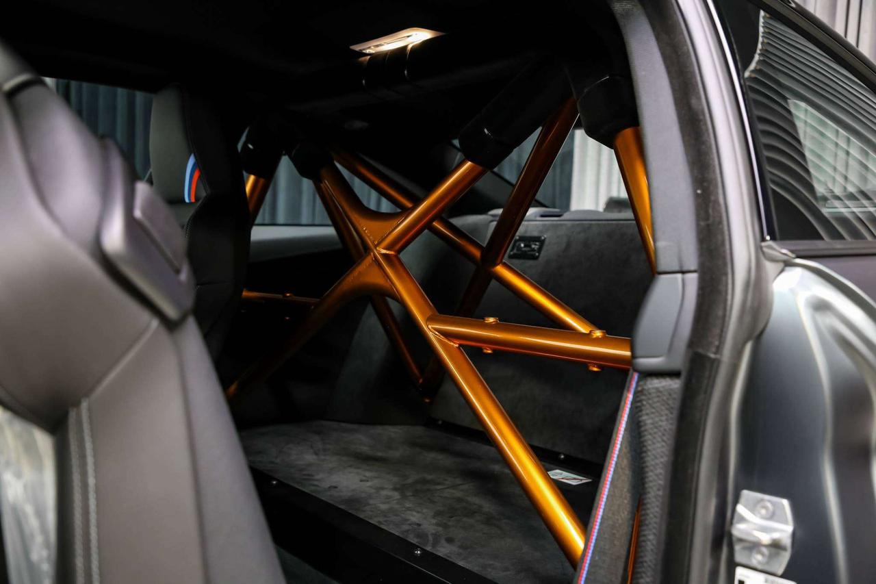 2016 BMW M4 GTS 493HP  CARBONWHEELS INDVPAINT RARE ALMOSTNEW Photo