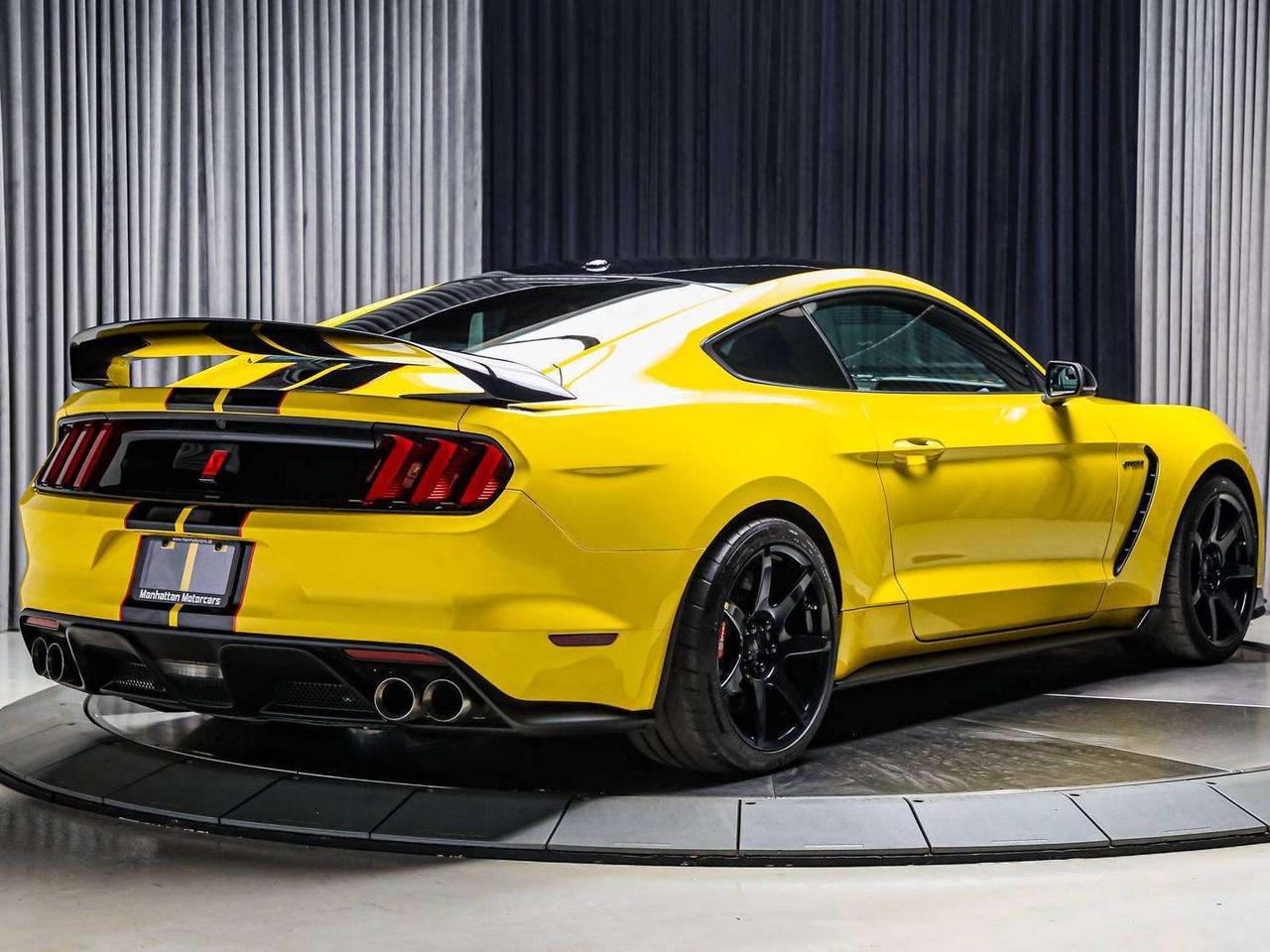 2017 Ford Mustang SHELBY GT350R 5.2L V8  CARBONRIMS LOWKM NOACCIDENT Photo