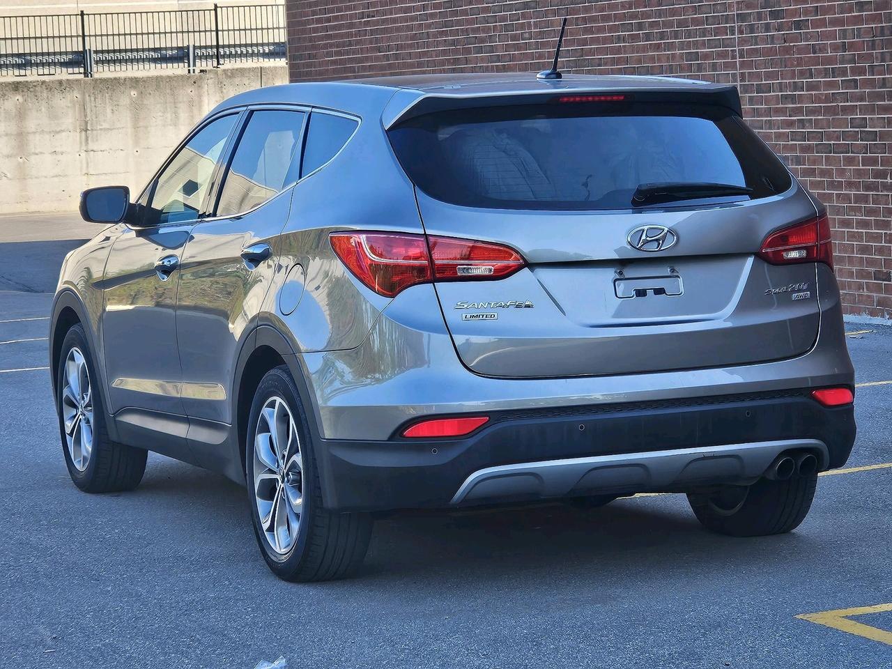 2013 Hyundai Santa Fe AWD 2.0T Limited *Ltd Avail*,AWD, NAVIGATION, BACK Photo