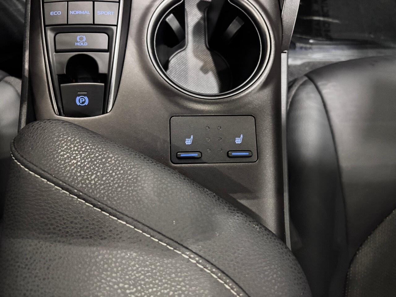 2024 Toyota Camry XSE Auto AWD Photo