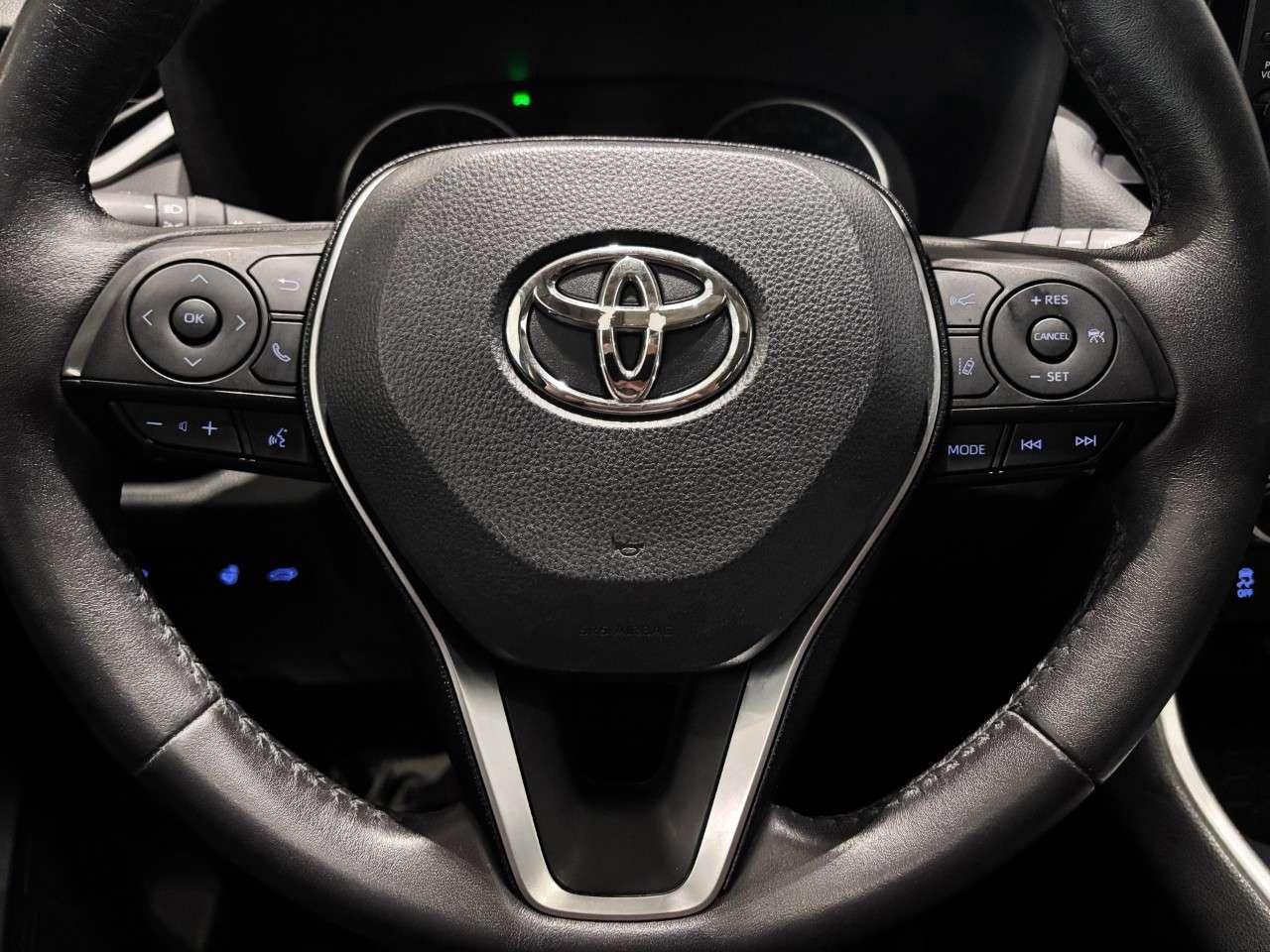 2021 Toyota RAV4 XLE AWD Photo