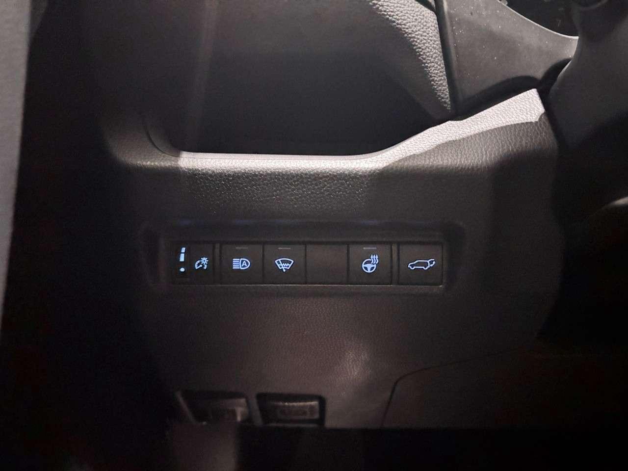 2021 Toyota RAV4 XLE AWD Photo
