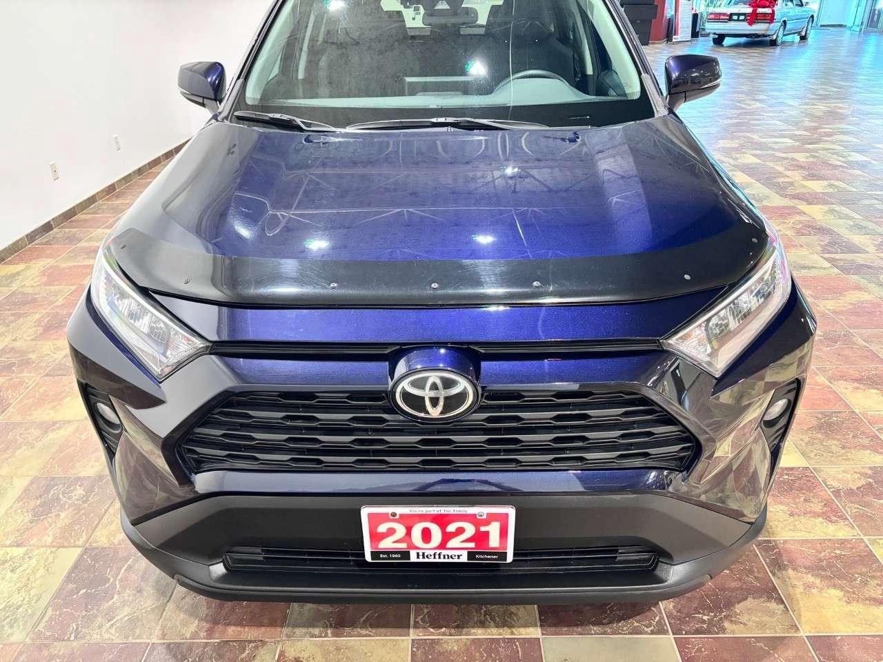 2021 Toyota RAV4 XLE AWD Photo