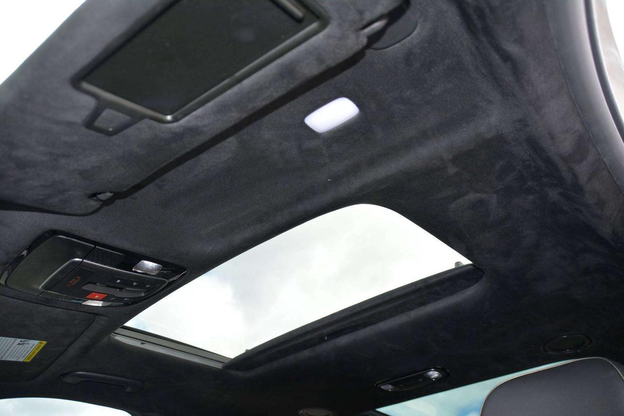 2024 Hyundai PALISADE ULTIMATE Photo