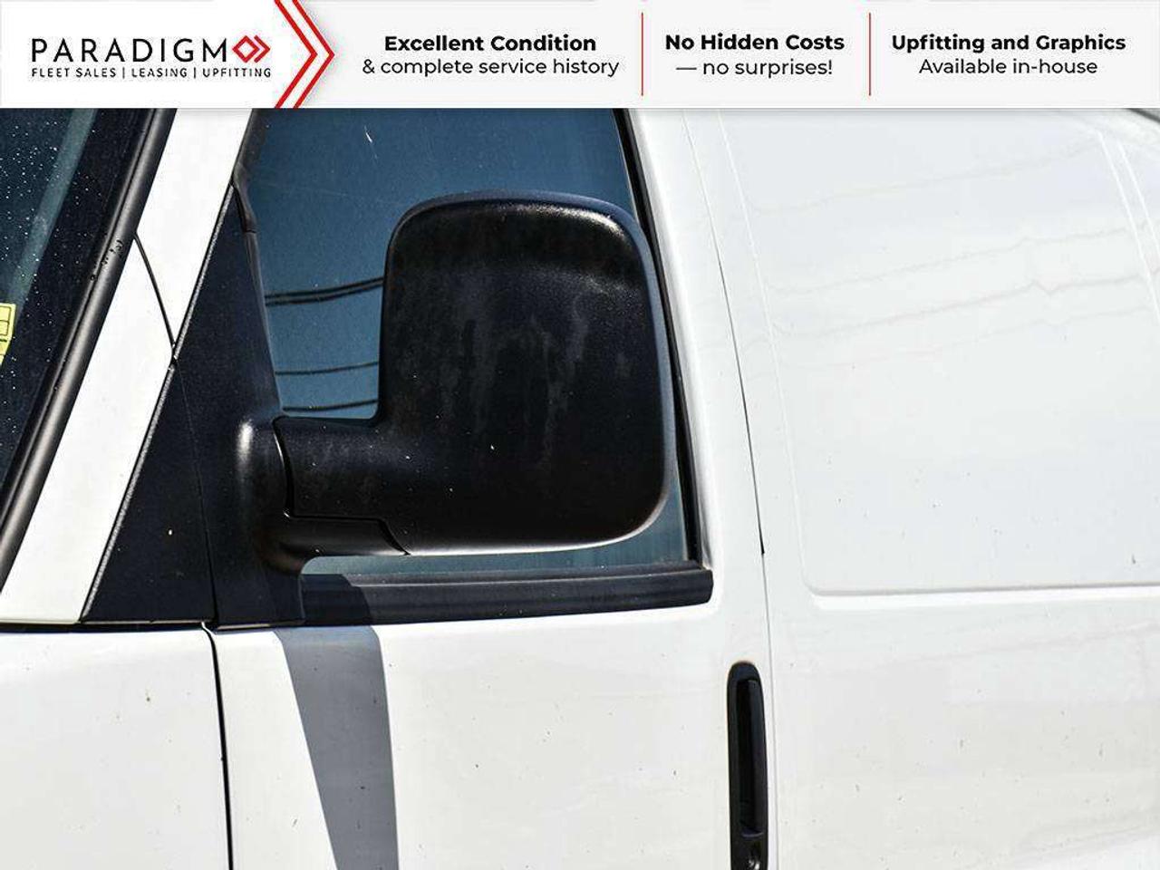 2025 GMC Savana 2500 155" Low Roof Photo
