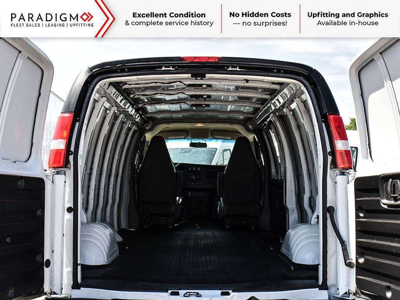 2025 GMC Savana 2500 155" Low Roof Photo