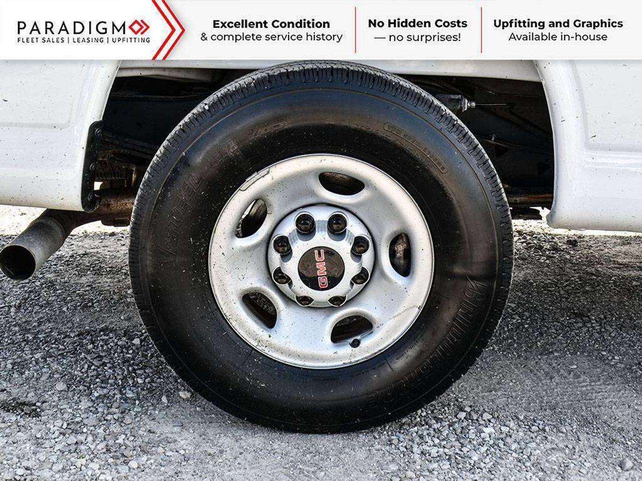 2025 GMC Savana 2500 155" Low Roof Photo