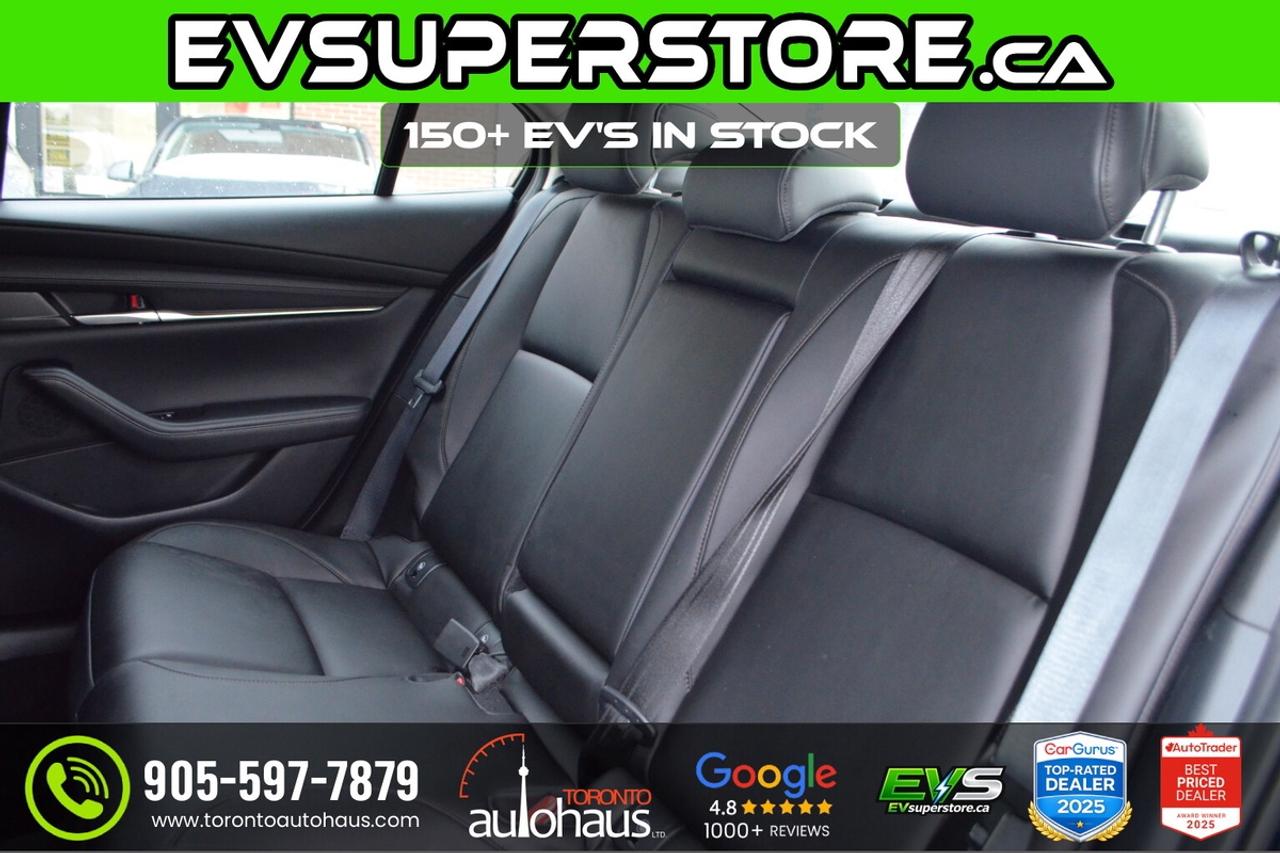 2025 Mazda MAZDA3 LUXURY PKG I AWD I 1 OWNER Photo