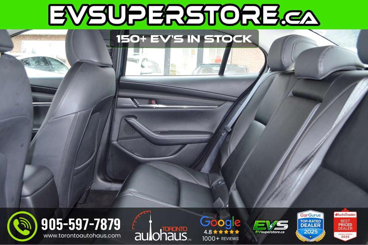 2025 Mazda 3 LUXURY PKG I AWD I 1 OWNER Photo