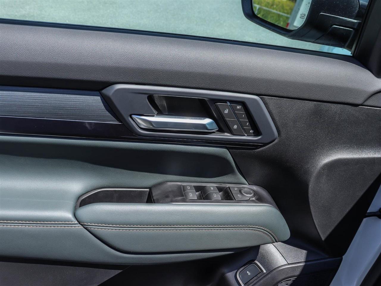 2027 GMC Terrain AWD AT4 Photo