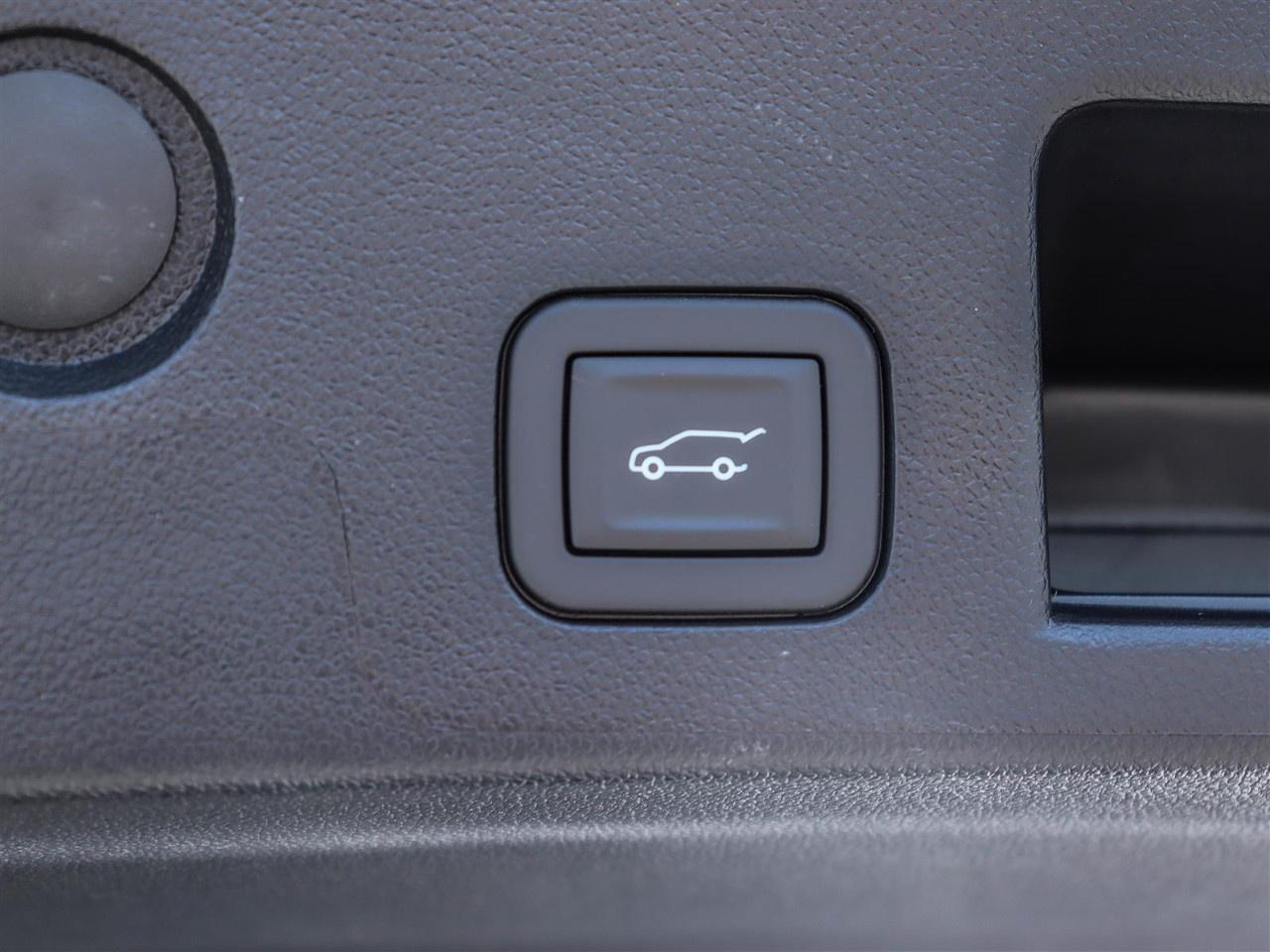 2027 GMC Terrain AWD AT4 Photo