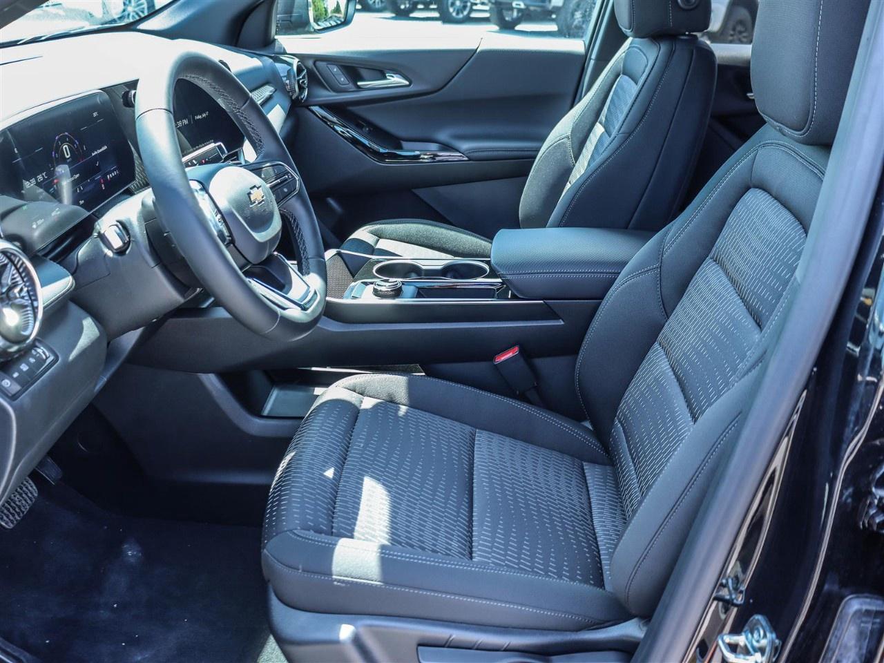 2027 Chevrolet Equinox AWD LT Photo