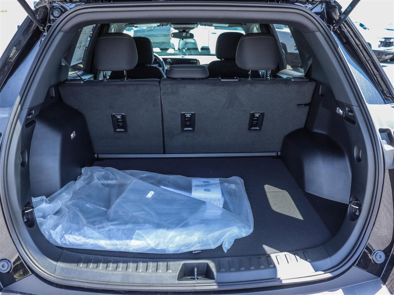 2027 Chevrolet Equinox AWD LT Photo