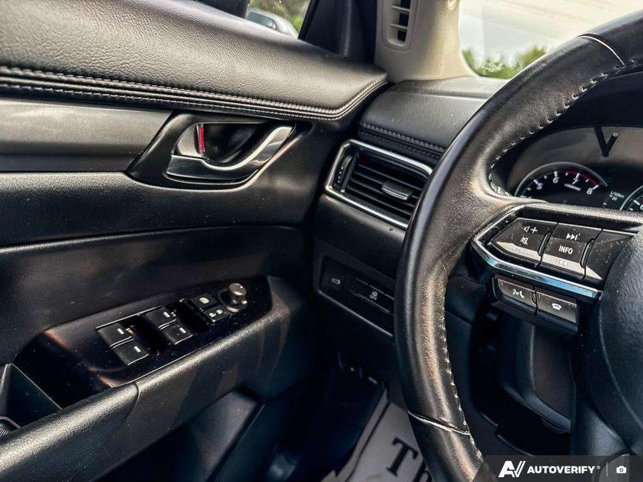 2023 Mazda CX-5 LEASE RETURN. POWER MOONROOF. CERTIFIED. Photo