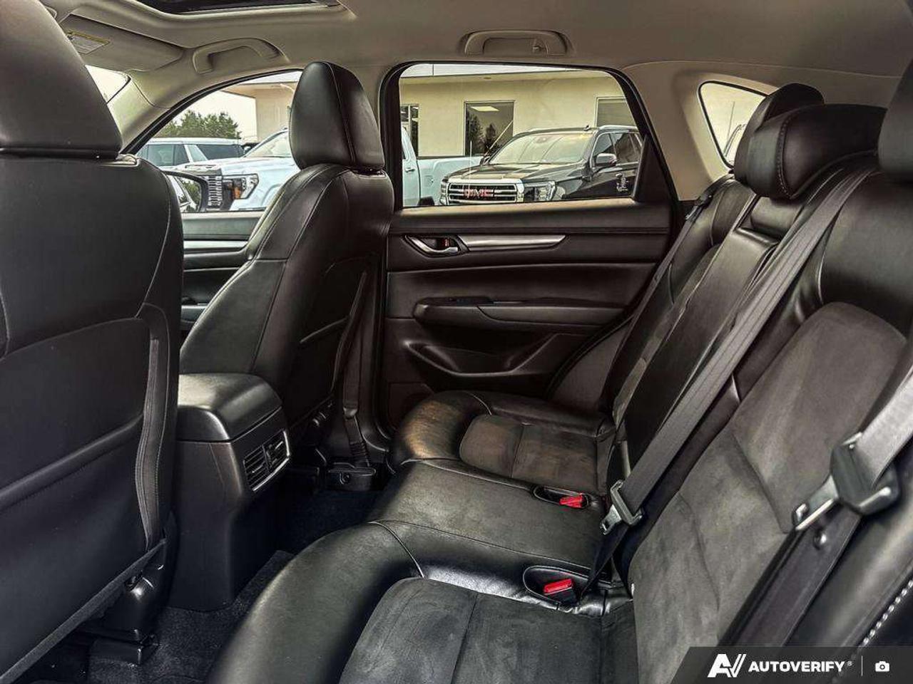 2023 Mazda CX-5 LEASE RETURN. POWER MOONROOF. CERTIFIED. Photo