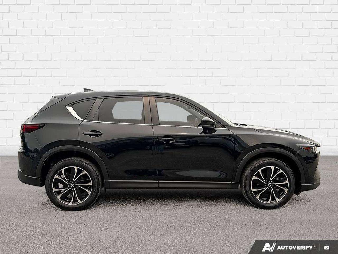 2023 Mazda CX-5 LEASE RETURN. POWER MOONROOF. CERTIFIED. Photo