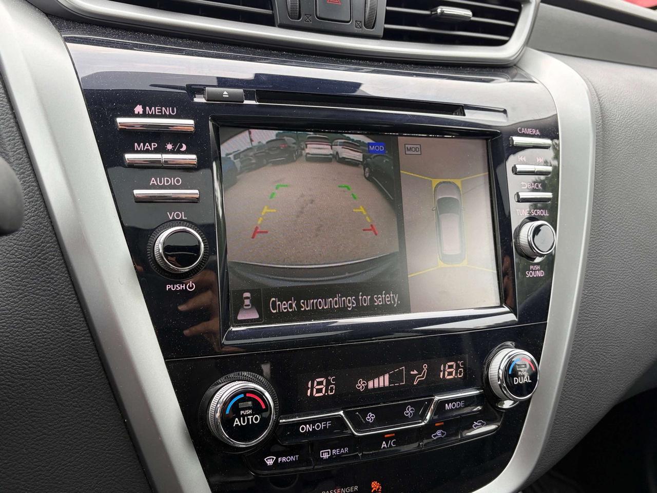 2021 Nissan Murano SV, AWD, CLEAN CARFAX, SUNROOF, REMOTE START! Photo