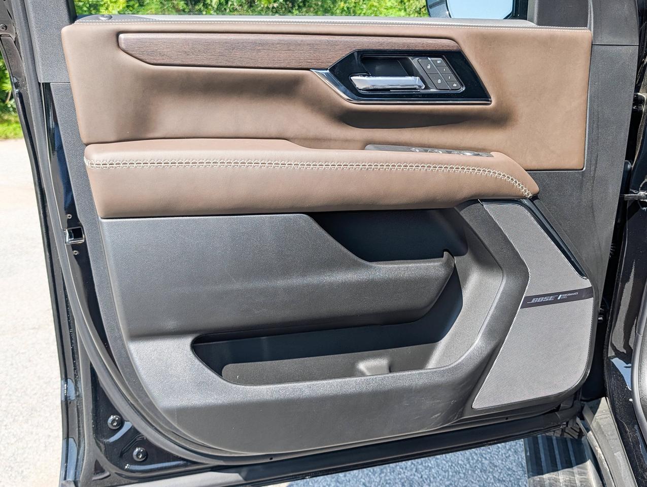2026 GMC Yukon XL Denali Ultimate Photo