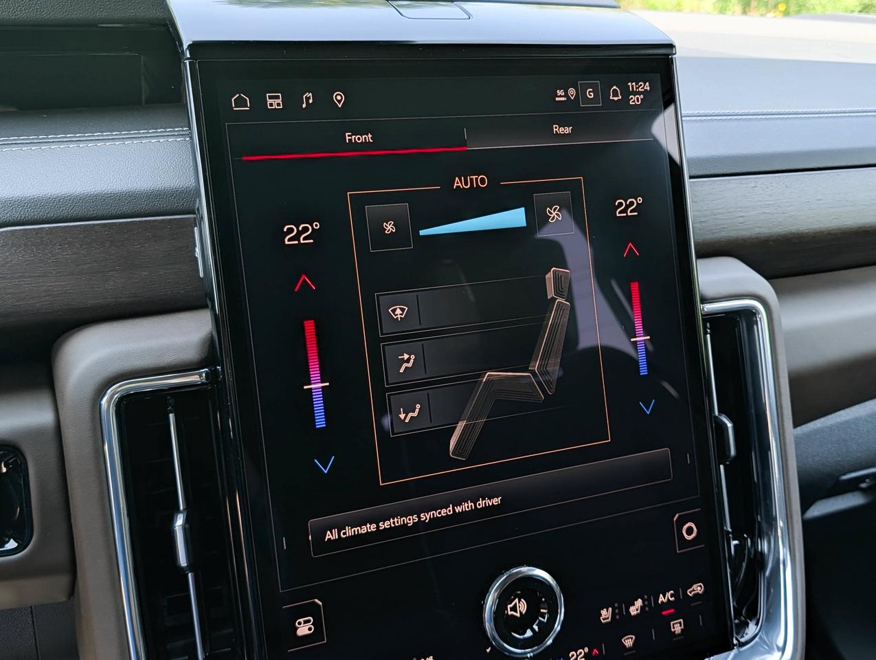 2026 GMC Yukon XL Denali Ultimate Photo