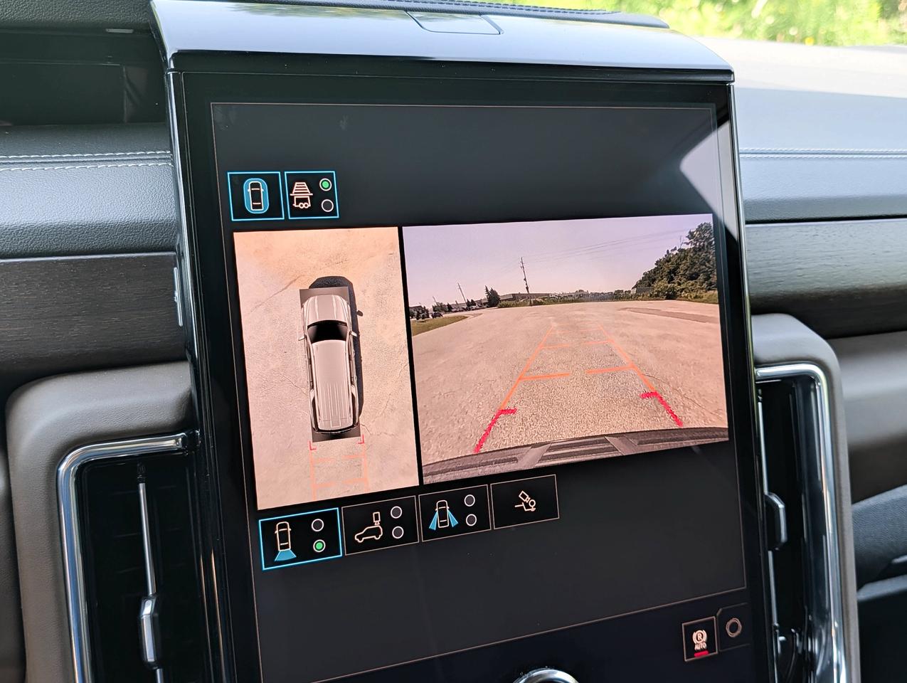 2026 GMC Yukon XL Denali Ultimate Photo