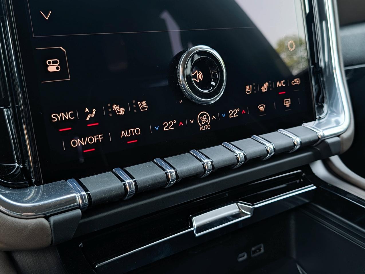 2026 GMC Yukon XL Denali Ultimate Photo