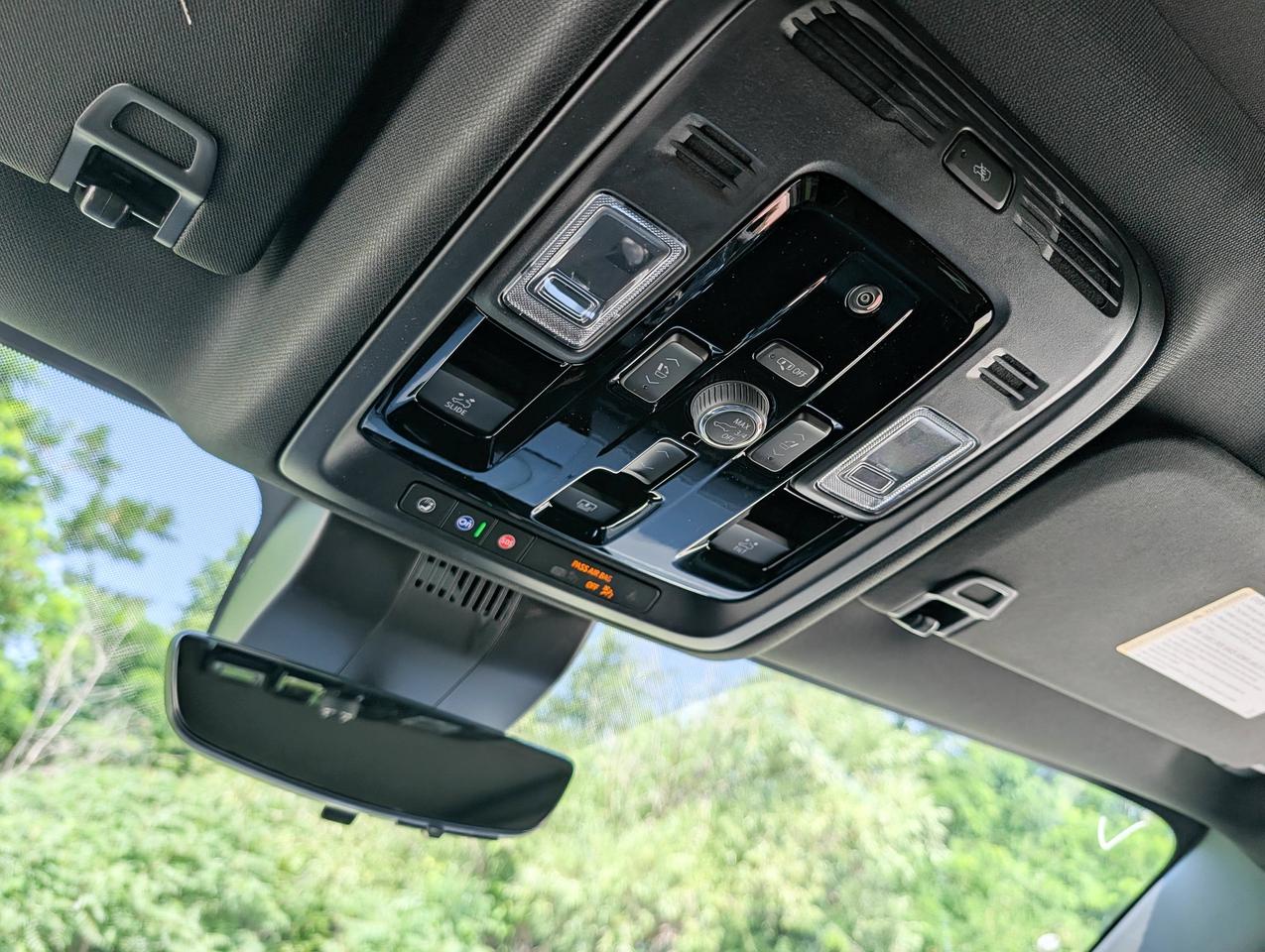 2026 GMC Yukon XL Denali Ultimate Photo