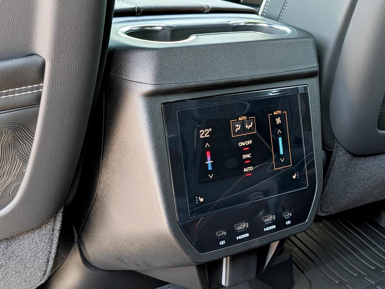 2026 GMC Yukon XL Denali Ultimate Photo