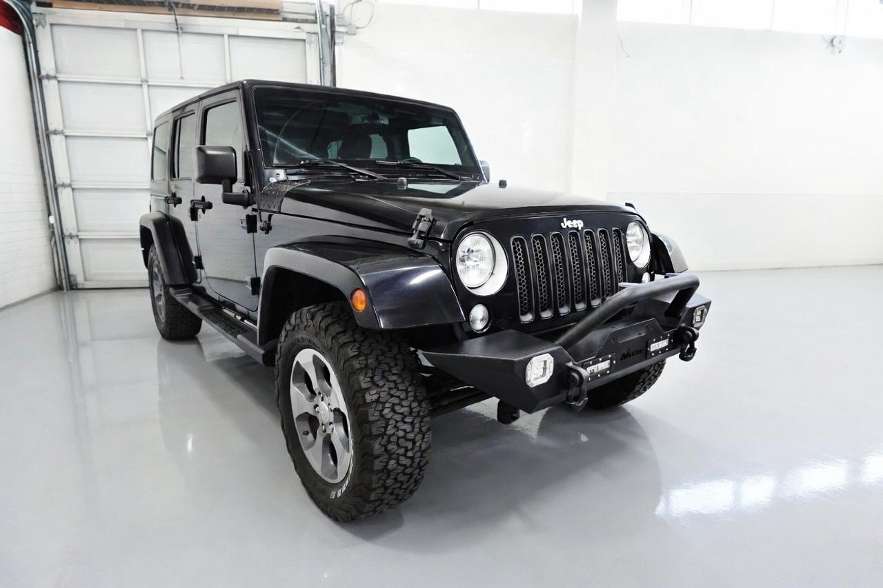 2017 Jeep Wrangler 4WD SAHARA UNLIMITED,ONE OWNER,ALL SERVICE RECORDS - Photo #1