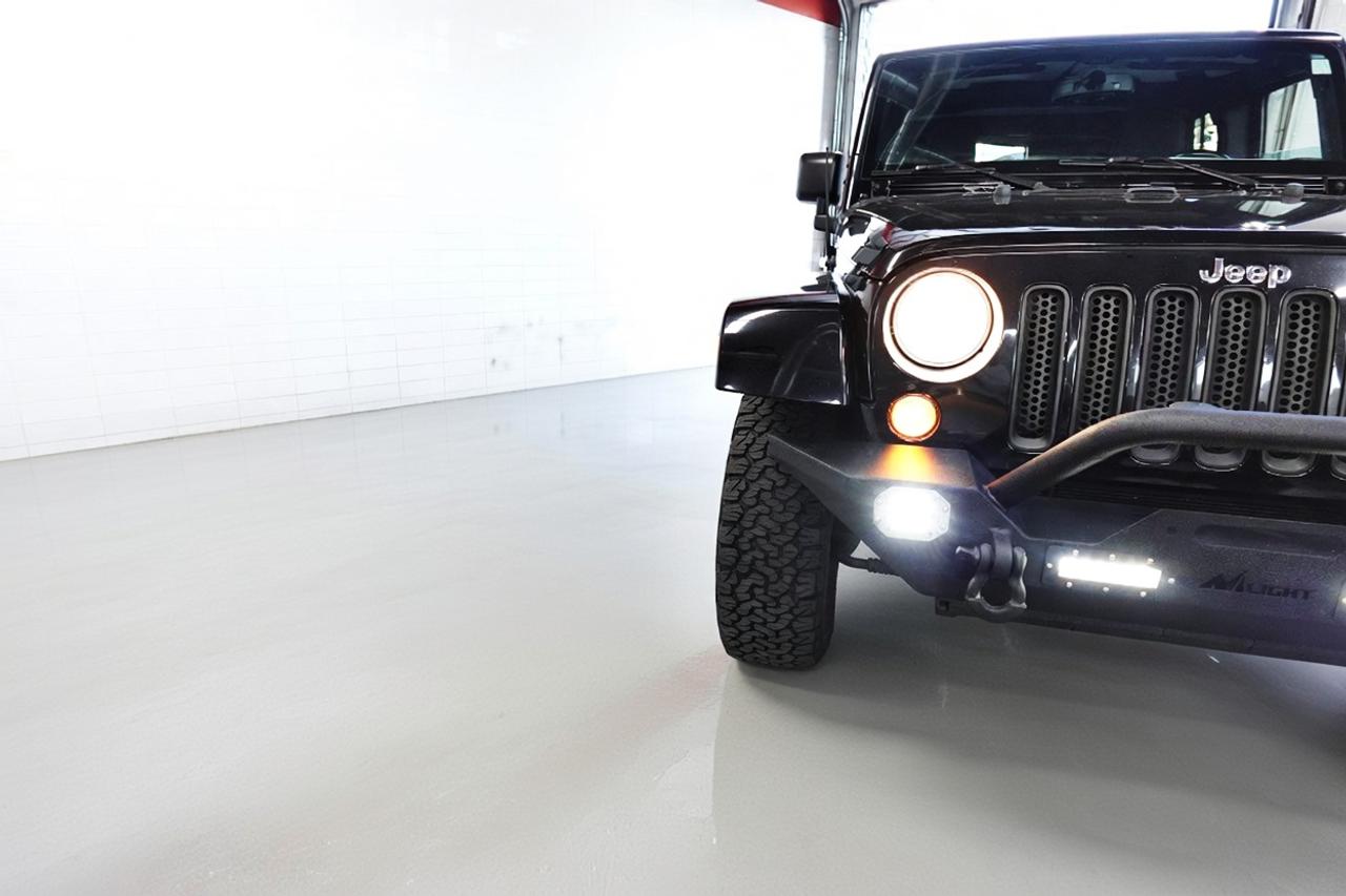 2017 Jeep Wrangler 4WD SAHARA UNLIMITED,ONE OWNER,ALL SERVICE RECORDS Photo