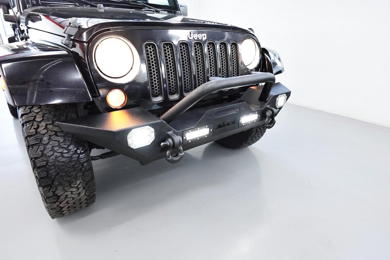 2017 Jeep Wrangler 4WD SAHARA UNLIMITED,ONE OWNER,ALL SERVICE RECORDS Photo