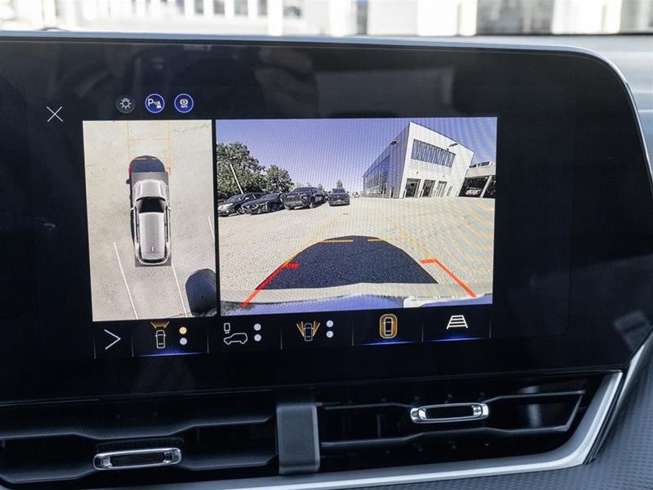 2027 Chevrolet Equinox LT Photo