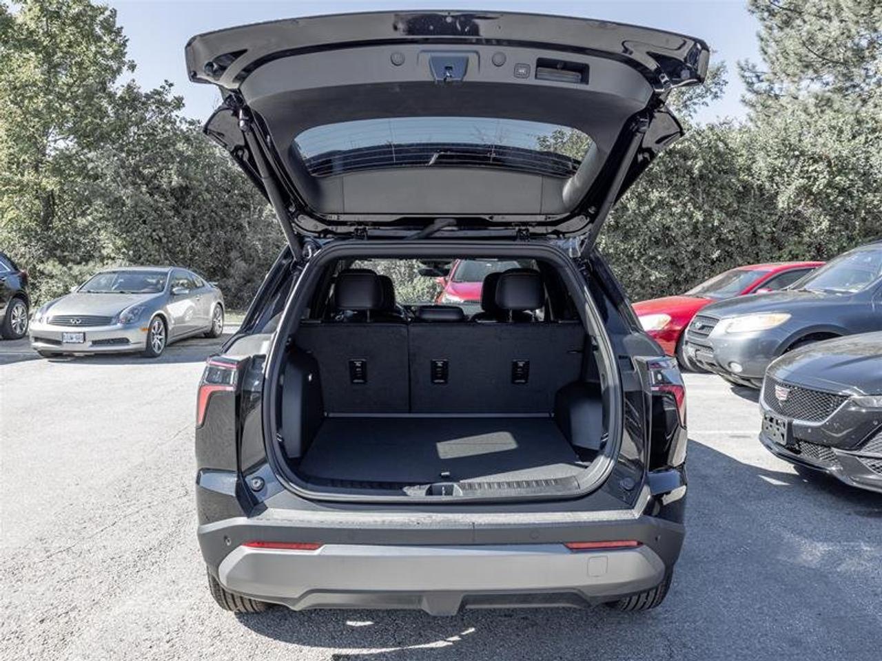 2027 Chevrolet Equinox LT Photo