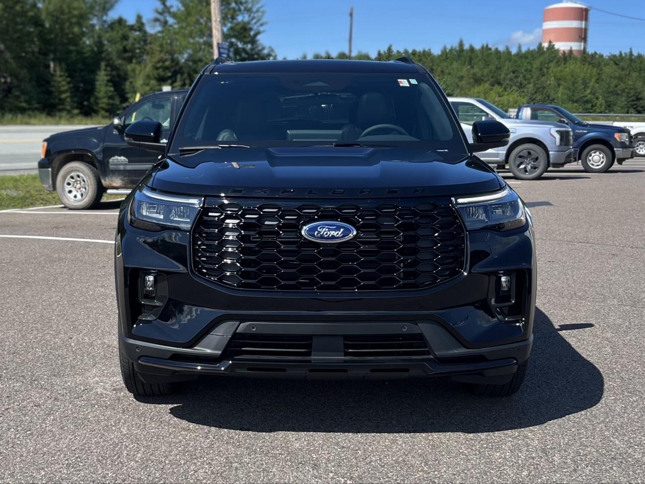 2026 Ford Explorer ST-Line 4WD Photo1
