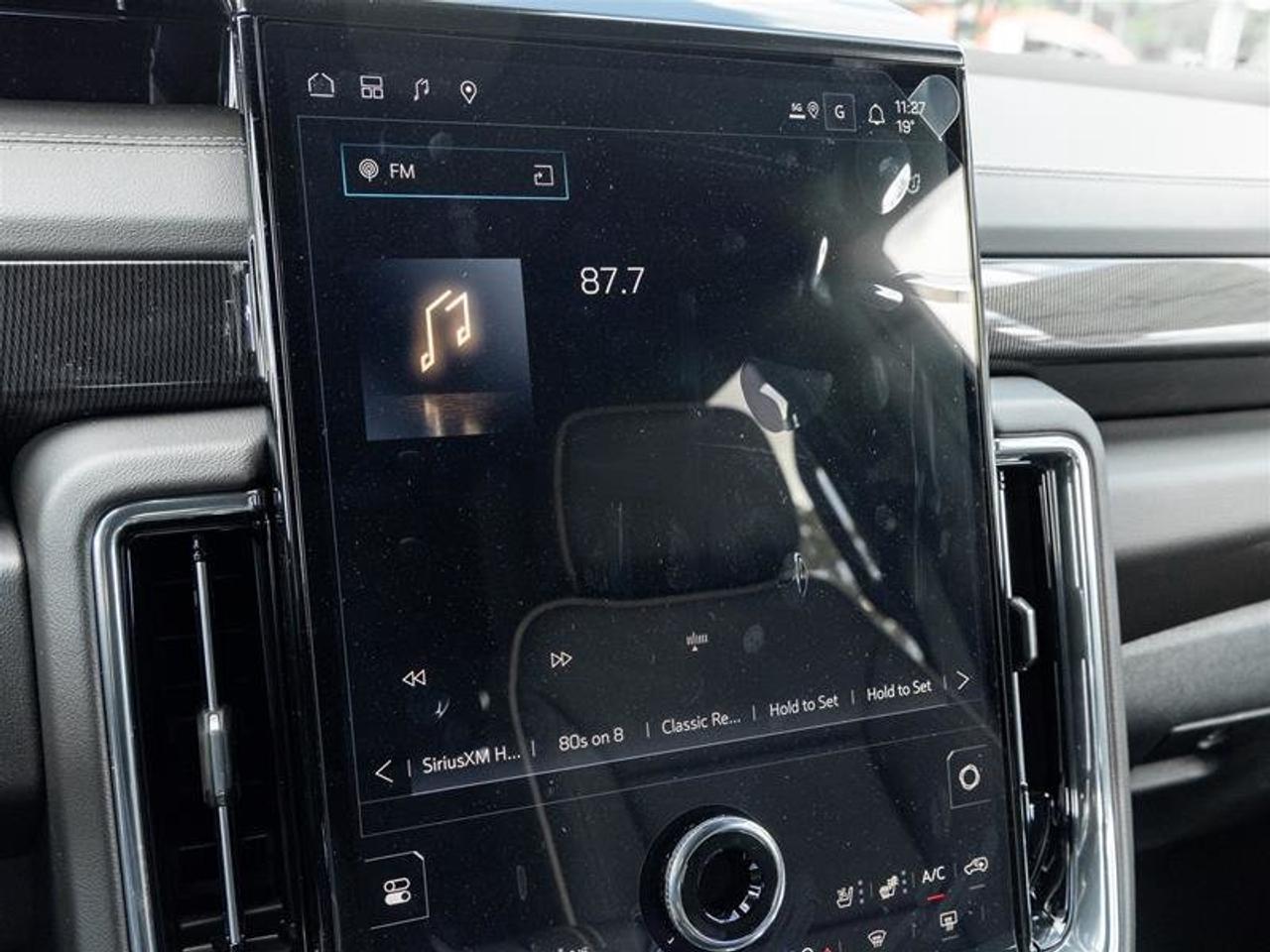2026 GMC Yukon XL Elevation Photo