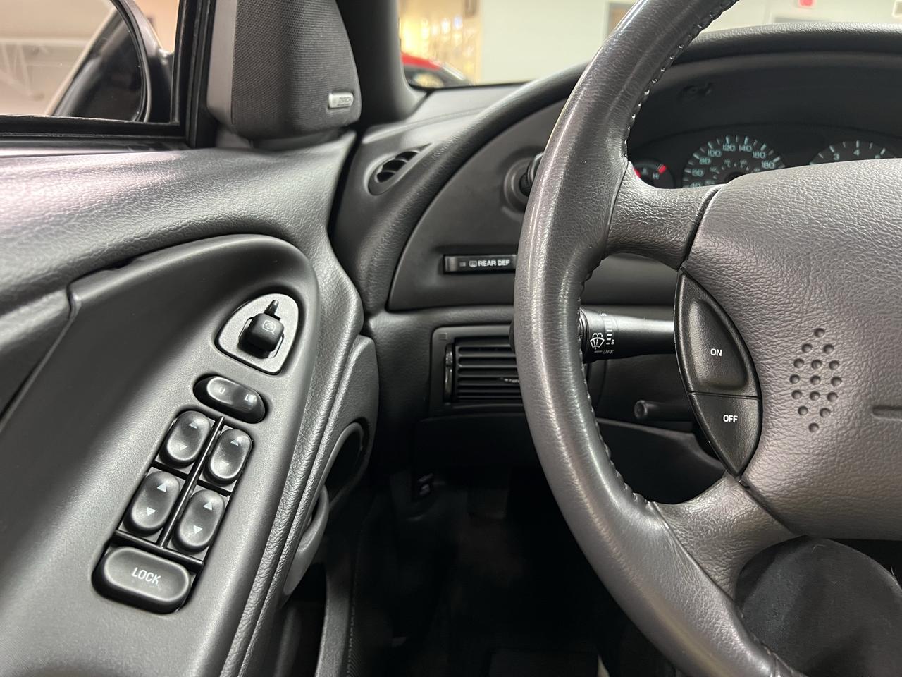 2000 Ford Mustang 2dr Convertible GT Photo