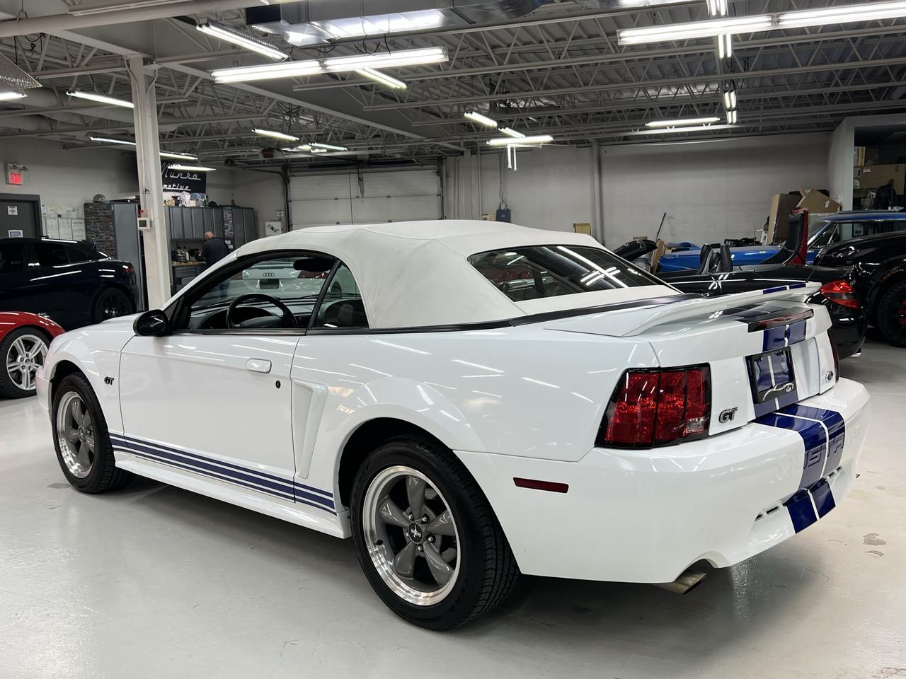 2000 Ford Mustang 2dr Convertible GT Photo
