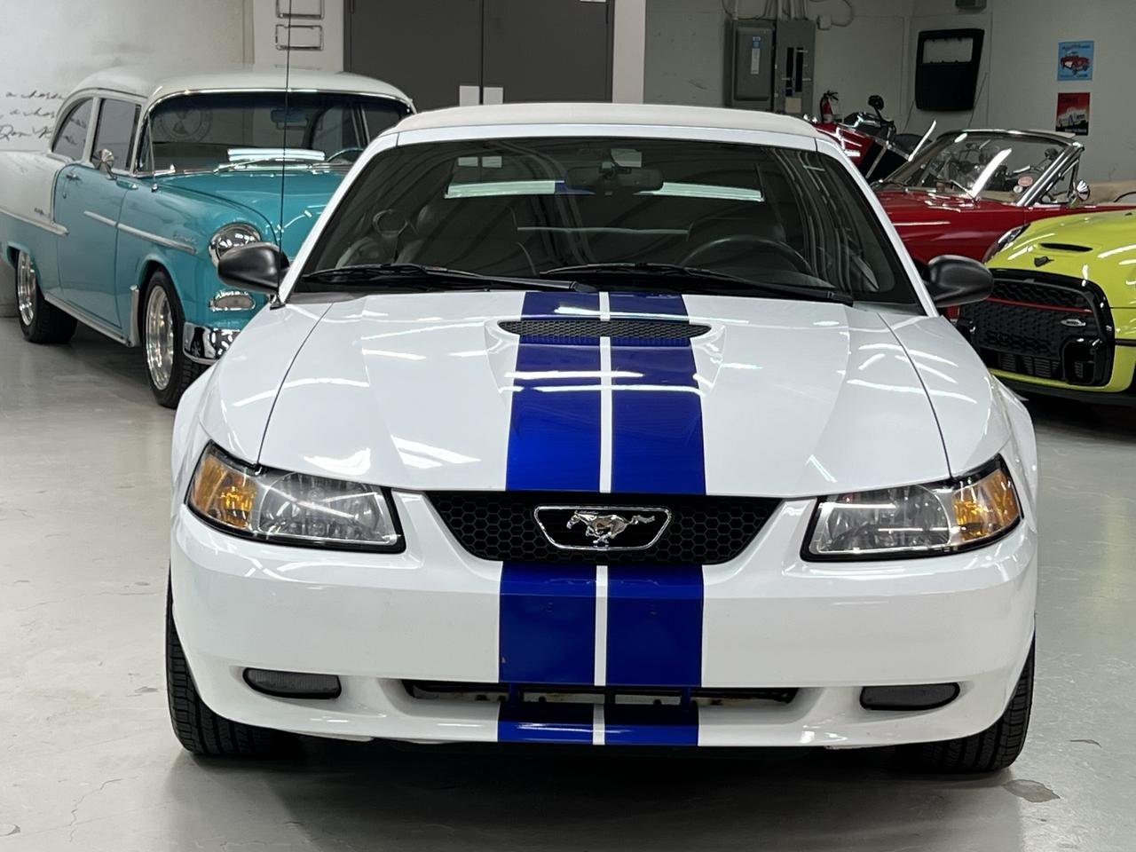 2000 Ford Mustang 2dr Convertible GT Photo