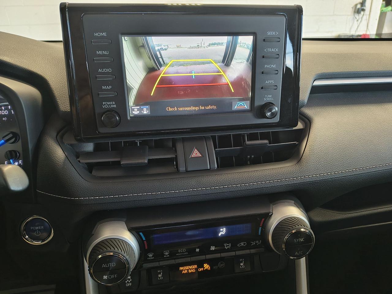 2019 Toyota RAV4 Hybrid XLE Photo0