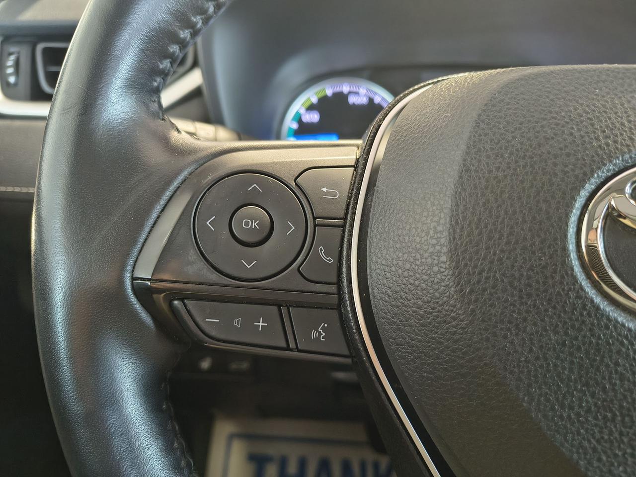 2019 Toyota RAV4 Hybrid XLE Photo