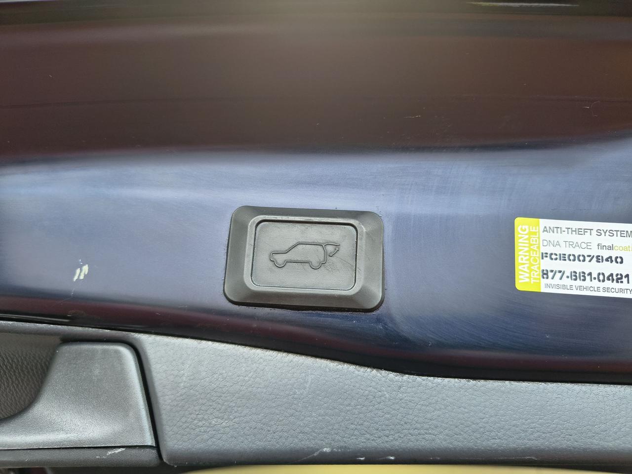 2019 Toyota RAV4 Hybrid XLE Photo