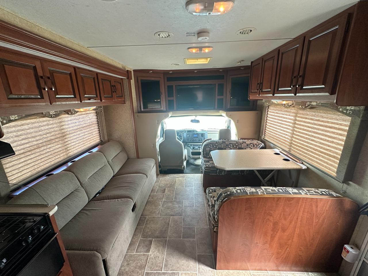 2011 Forest River Sunseeker 3170DS 