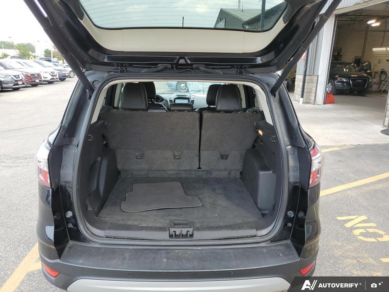 2018 Ford Escape SEL 4WD-LEATHER-PAN ROOF-NAVIGATION-REMOTE START Photo