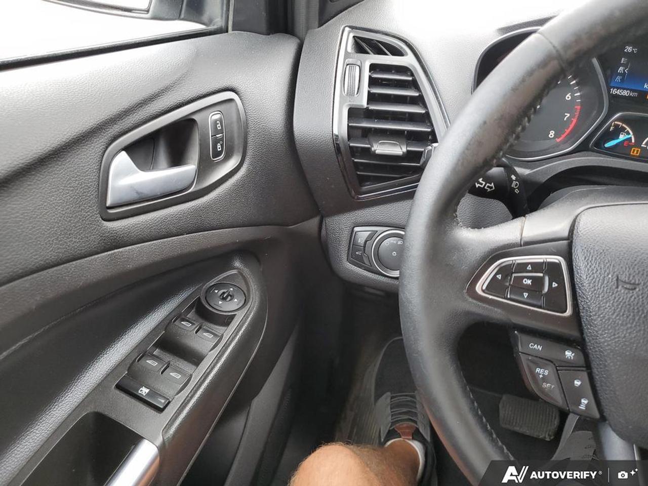 2018 Ford Escape SEL 4WD-LEATHER-PAN ROOF-NAVIGATION-REMOTE START Photo