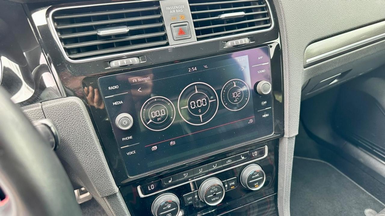 2018 Volkswagen Golf GTI S * DSG * 5 DOOR GTI Photo