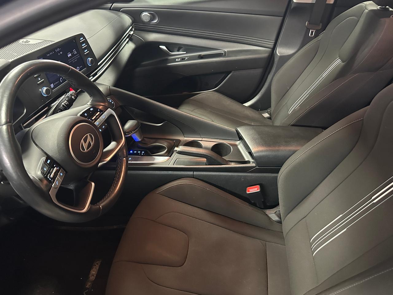 2024 Hyundai Elantra PREFERRED | BACK UP CAM | HTD STS | BLUETOOTH | Photo